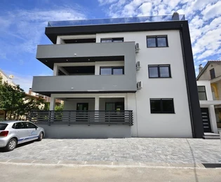 Vodice - Penthouse s strešnou terasou