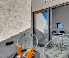 Bellissima tenuta con casa e piscina disponibile per l'acquisto in Croazia