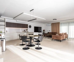 Kastel Sucurac, neu erbaute Villa mit Pool und Panoramablick auf das Meer