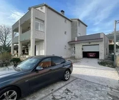 Kaštel Stari, отдельный дом 414 м2 с двором 500 м2 и гаражом, вид