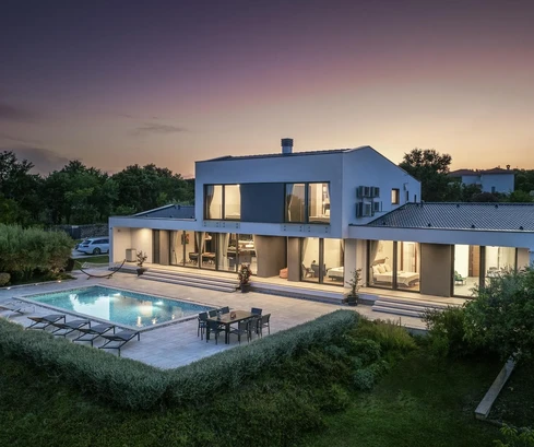 Villa de luxe avec piscine à vendre à Marčana en Croatie