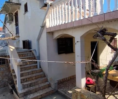 Vir, Zadar – Przytulny dom z ogrodem w spokojnej okolicy