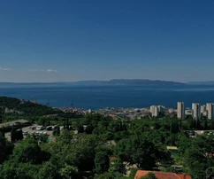 Wohnung mit Meerblick in Rijeka zu verkaufen in Kroatien
