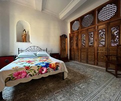 Уникальная квартира в историческом здании площадью 120 м²