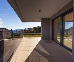 Lovran, exclusive new building with sea view