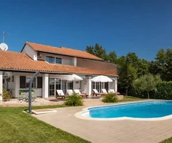 Poreč – Luxus otthon privát medencével eladó