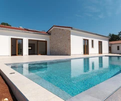 Istrie, Majkusi, nouvelle construction de luxe avec piscine sur un terrain de 868 m²