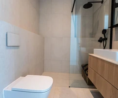 Appartement de quatre chambres à vendre à Turanj en Croatie