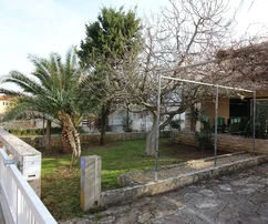 Casa indipendente splendidamente arredata e ben tenuta con garage