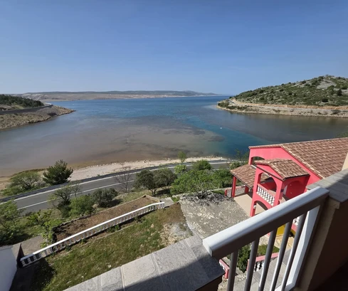Maison de rêve en bord de mer avec vue dégagée sur la mer à Rovanjska