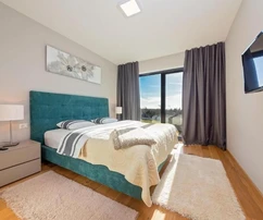 Nowoczesna willa na sprzedaż w pobliżu morza w okolicach Poreča w Chorwacji