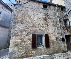 Istarska kamena kuća u centru Vodnjana