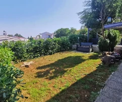 Villa dúplex, isla de Krk, Njivice, con vista al mar y jardín!