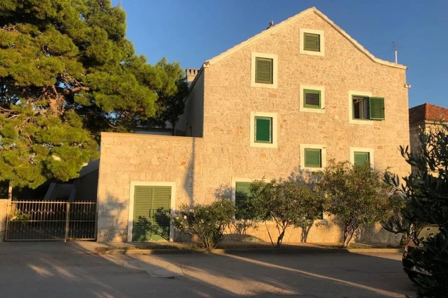 Villa in vendita a Vodice a pochi passi dal mare in Croazia