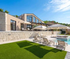 Istria, Motovun: Villa de lujo con piscina y vistas