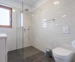 Isztria, Labin, modern isztriai villa medencével