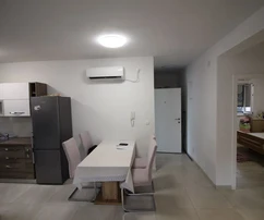 Apartmán na južnej strane 254 metre od mora