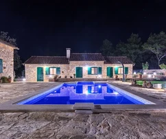 Maison en pierre sur l'île de Hvar