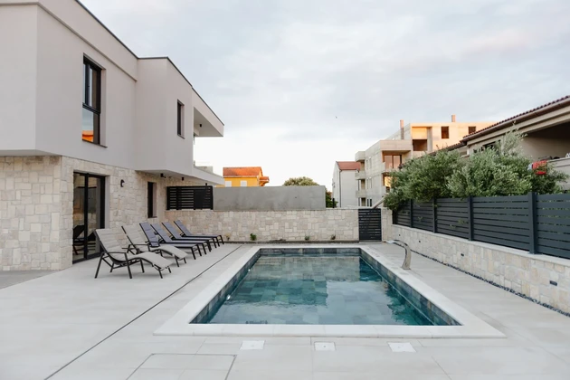 Casa recién construida isla de Pag