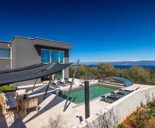 Villa con vistas al mar cerca de Labin