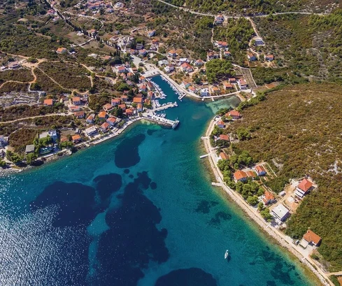 Building land second row from the sea with conceptual project Dugi otok Žman - 422 m²