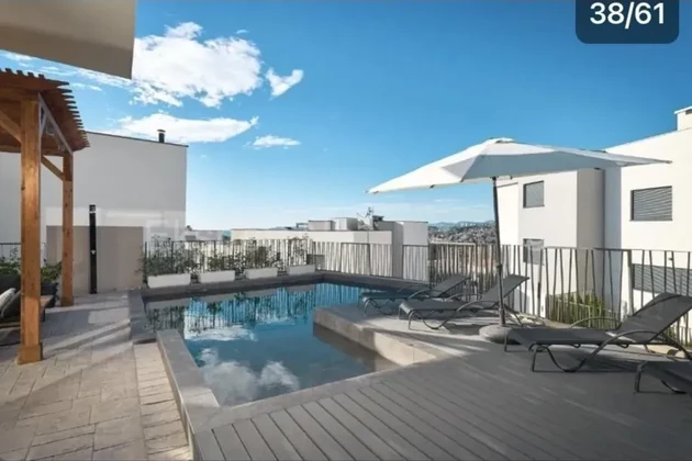 Podstrana, Strožanac, villa di lusso 350m2 con piscina, vista mare