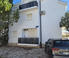 Apartamento a 180 metros del mar, segundo piso