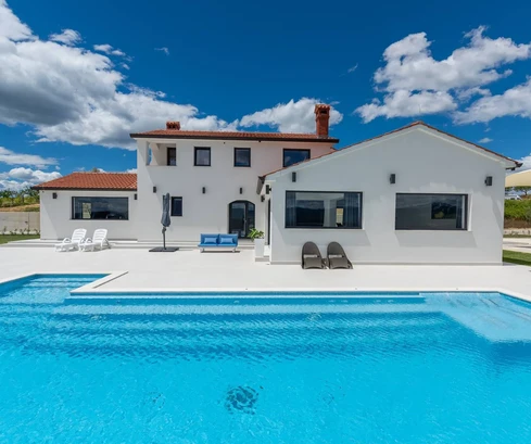 Villa with a pool for sale in Istria offering panoramic views in Croatia
