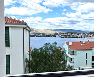 Lujoso apartamento de 3 habitaciones en Čiovo cerca de la playa