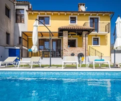 Isztria, Jadreski: Modern villa medencével és kerttel