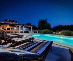 Bellissima casa familiare nella zona suburbana di Pola