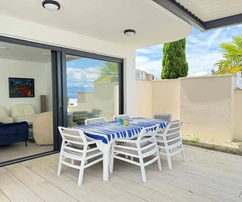 ¡Exclusivo! Malinska - Casa adosada con piscina a 150 m de la playa