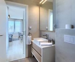 Elegante villa con piscina en venta en Brtonigla, Croacia