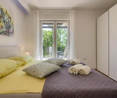 Moderní dům s bazénem na prodej v Marčaně v Chorvatsku