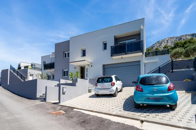 Villa for sale in Podstrana with panoramic views in Croatia