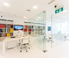 Opportunità commerciale premium: Spazi ufficio di lusso in vendita a Dubai nel Fortune Tower