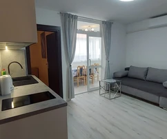 Istria, Poreč – Renovated apartment 100m from the sea
