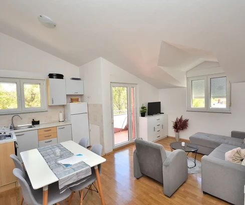 Vodice, Srima - appartement d'une chambre à 400 m de la plage