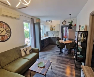 APPARTEMENT RÉNOVÉ AVEC JARDIN, À 300 M DE LA PLAGE !