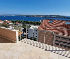 Seget D., penthouse 2 chambres, 106 m2, vue panoramique sur la mer