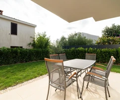 Zadar, Kozino, modern two-room apartment with garden in an excellent location