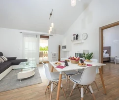 Luxusní vila s bazénem na prodej v Medulinu v Chorvatsku