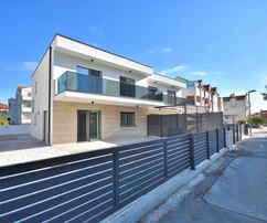 Vodice - NOWA BUDOWA S2 Bliźniak blisko plaży