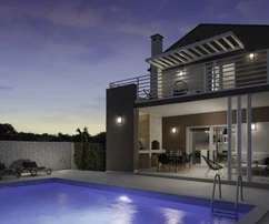 Nowoczesna willa z basenem, Istria, Svetvinčenat