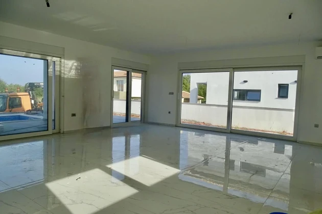 Malinska, Miholjice, Familienvilla von 153,53 m² mit Pool und Meerblick