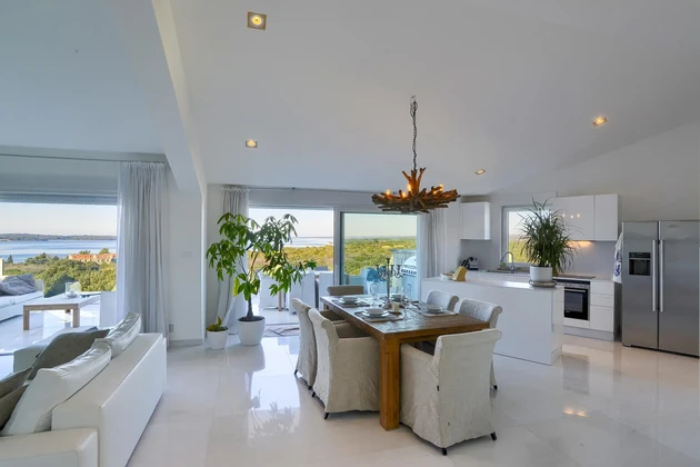 Spacious apartment with sea view for sale in Pula in Croatia