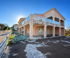 Zadar, Vir, house in the first row to the sea in an exceptional location