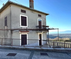 ÖNÁLLÓ KŐHÁZ PANORÁMÁS TENGERI KILÁTÁSSAL, CSENDES HELYEN!