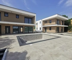 Svetvinčenat, Smoljanci – Újonnan épült, modern villa medencével eladó