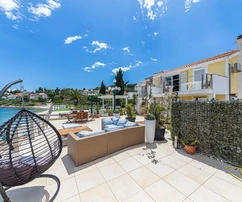 Exklusive Villa in erster Meereslinie auf Čiovo zu verkaufen in Kroatien